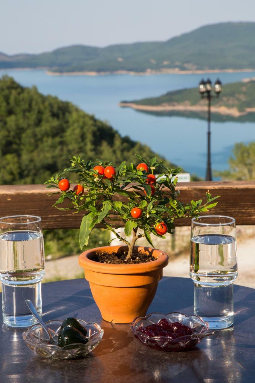 Χρυσοπελεια - Chrisopeleia Lake View Neochori  Buitenkant foto